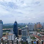 Col 31A 1Bedroom Balcony Infinity Pool Klcc View