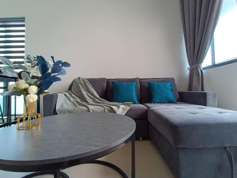 Pangsapuri Col 31a 1bedroom Balcony Infinity Pool Klcc View *