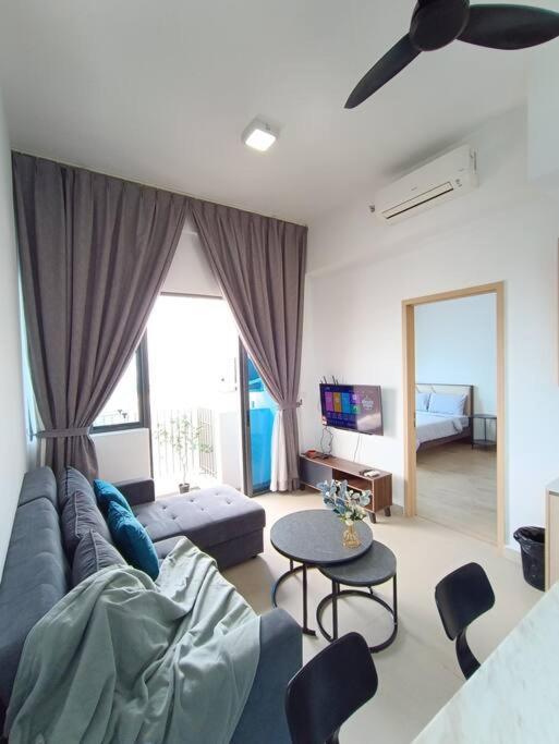 Col 31a 1bedroom Balcony Infinity Pool Klcc View Pangsapuri