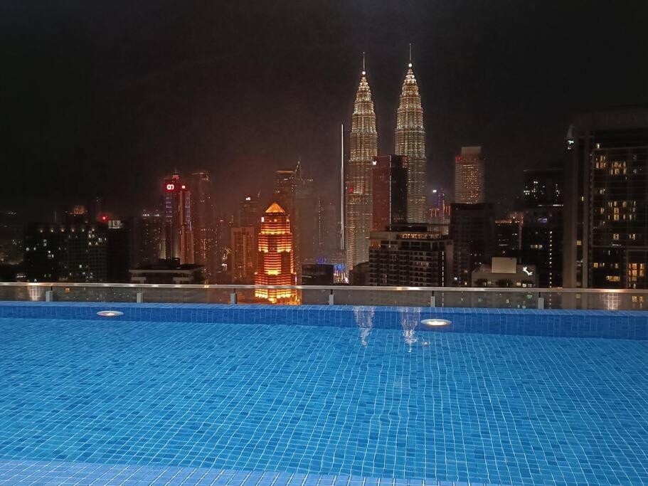 Pangsapuri Col 31a 1bedroom Balcony Infinity Pool Klcc View *