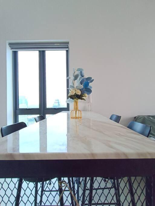 Col 31a 1bedroom Balcony Infinity Pool Klcc View *