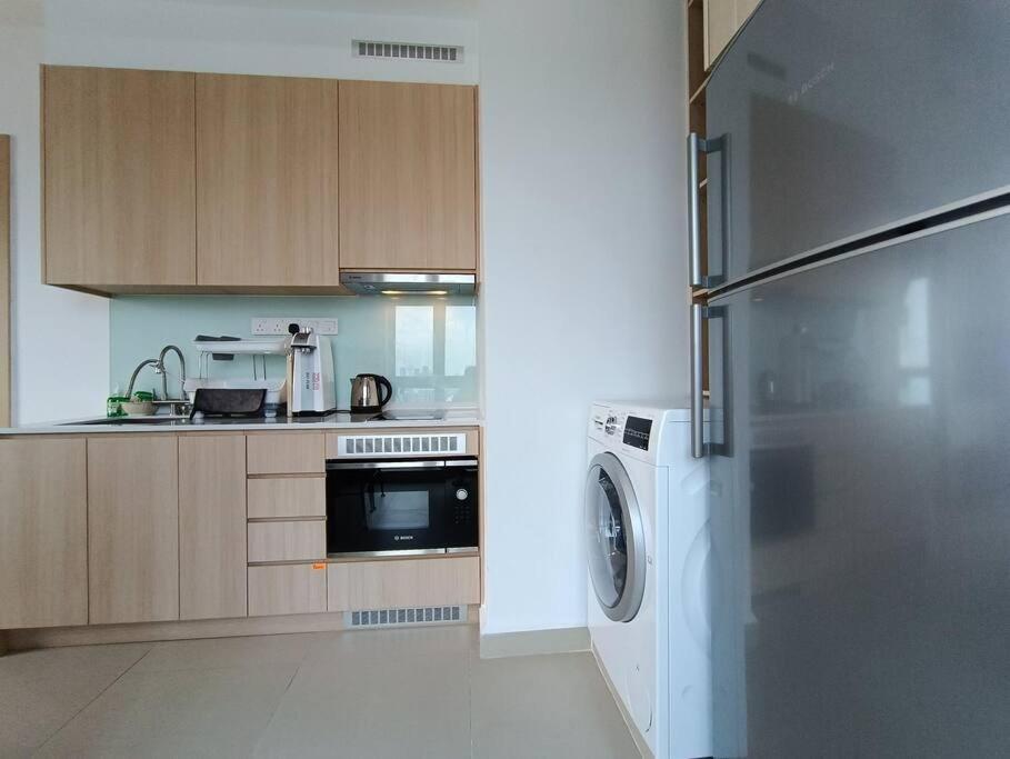 Col 31a 1bedroom Balcony Infinity Pool Klcc View Kuala Lumpur