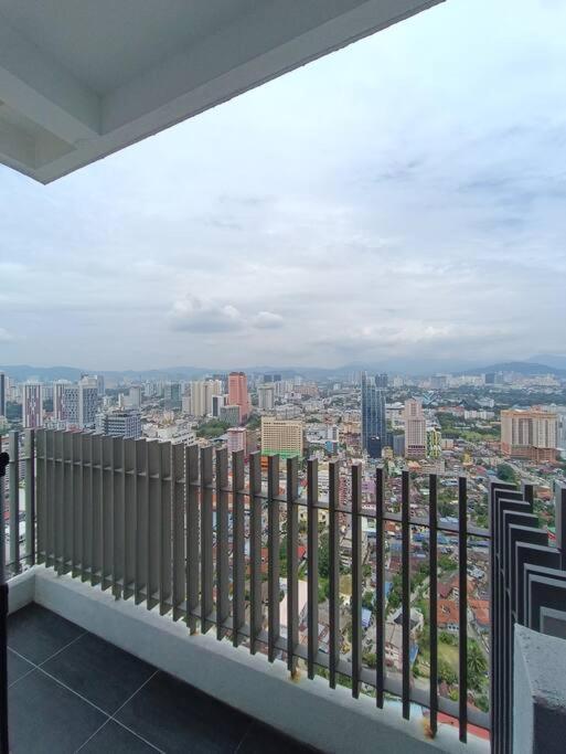 Col 31a 1bedroom Balcony Infinity Pool Klcc View Kuala Lumpur